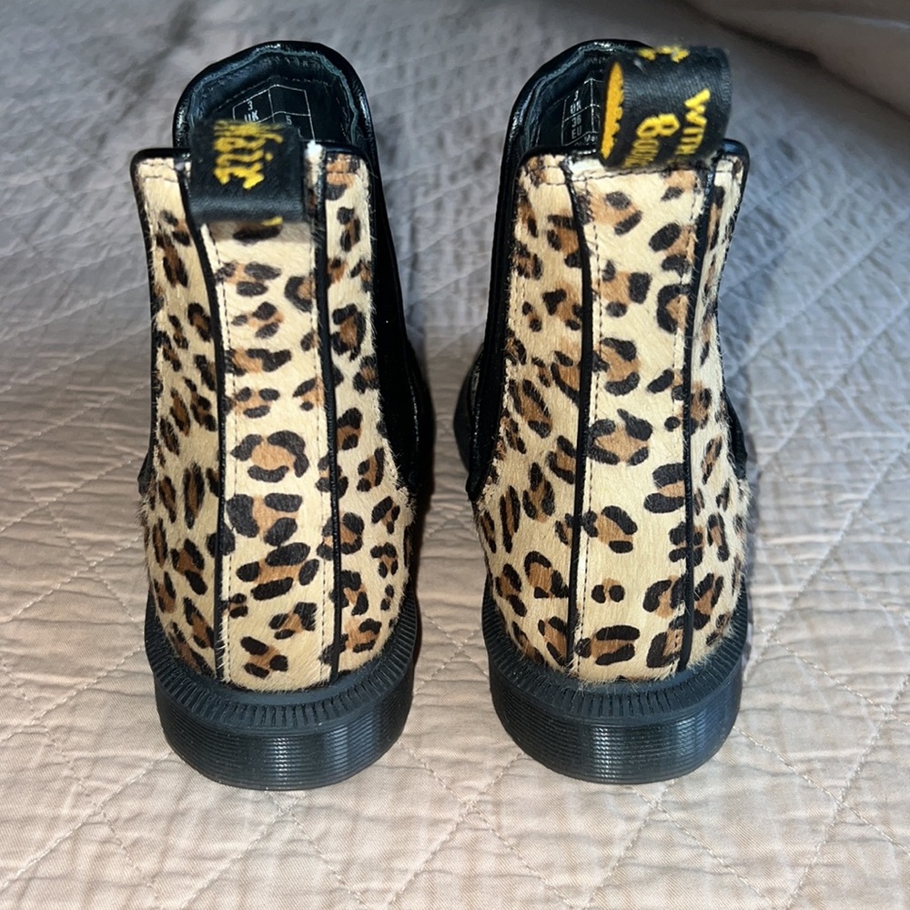 Dr. Martens Flora Leopard Chelsea Boots EU36 US5 - Picture 6 of 12